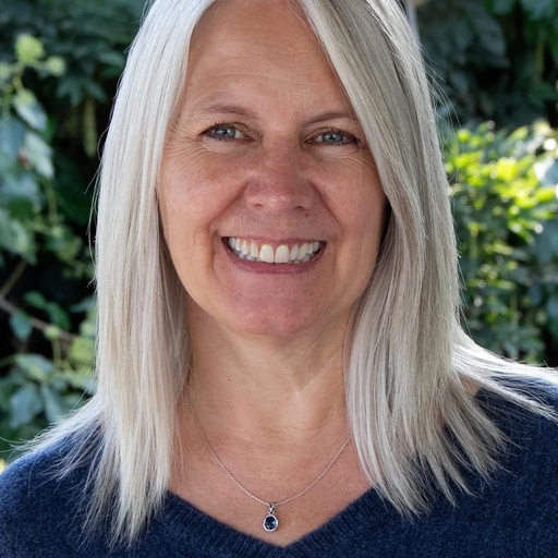 Kim Fay